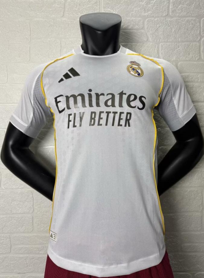 Real Madrid Home 25/26 Long Sleeve Player Version
